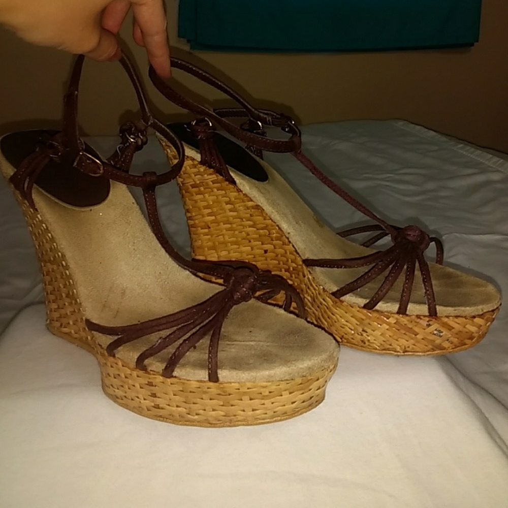 Colin Stuart Summer Wedge, Sz 8.5, Wicker 5" Heel - Picture 6 of 7